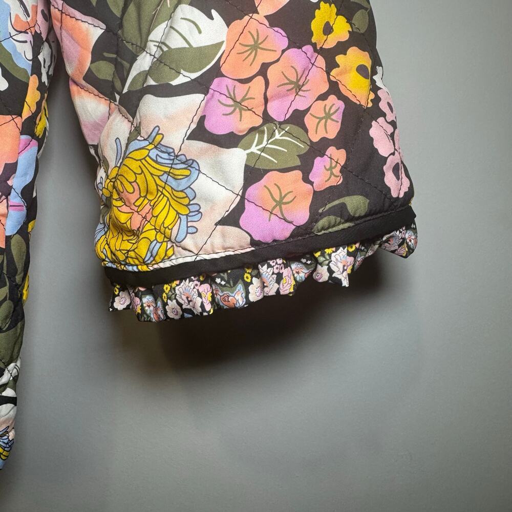 Women’s Boho floral quilted Sherpa lined jacket.‎ Size S. - Picture 3 of 11